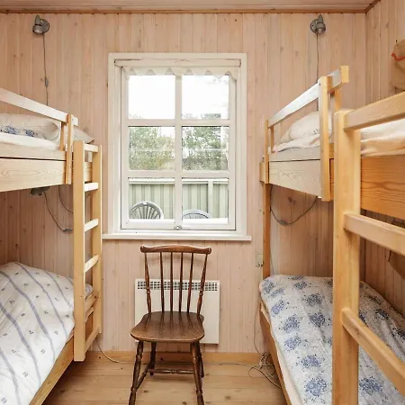 펜션 Three-bedroom Holiday In 13 *