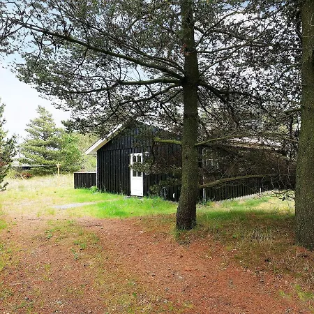 펜션 Three-bedroom Holiday In 13 Jerup