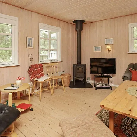 펜션 Three-bedroom Holiday In 13